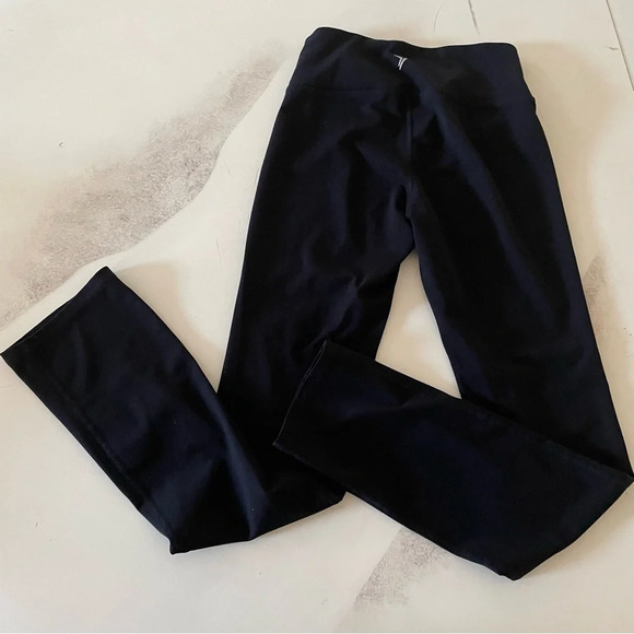 Black Leggings - Old Navy Active Size Small - 31” Inseam - Picture 3 of 3